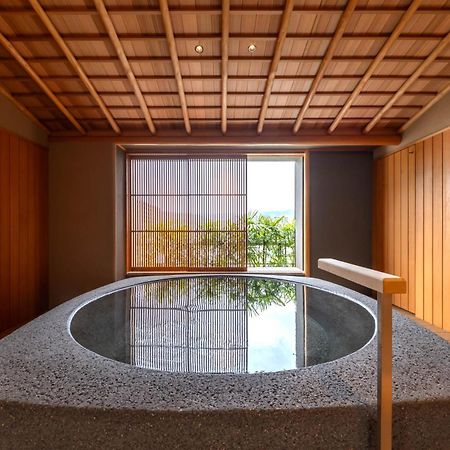 Hotel Wakamizu Такарадзука Экстерьер фото