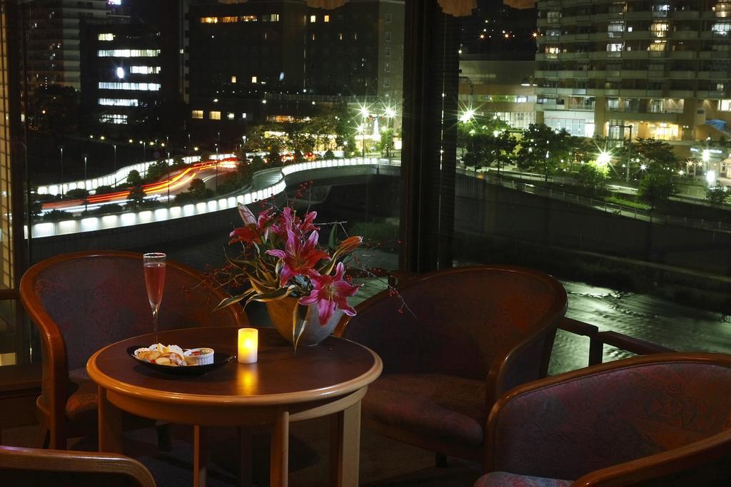 Hotel Wakamizu Такарадзука Экстерьер фото
