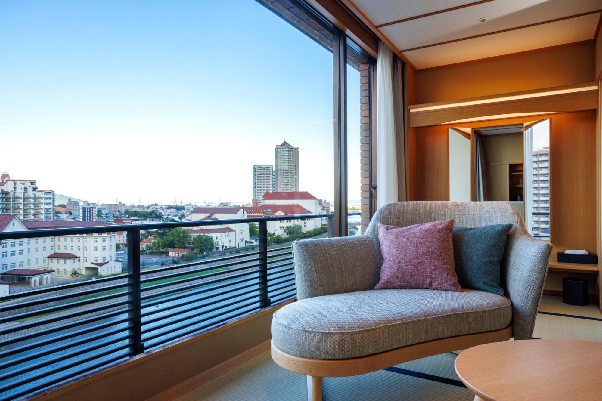 Hotel Wakamizu Такарадзука Экстерьер фото