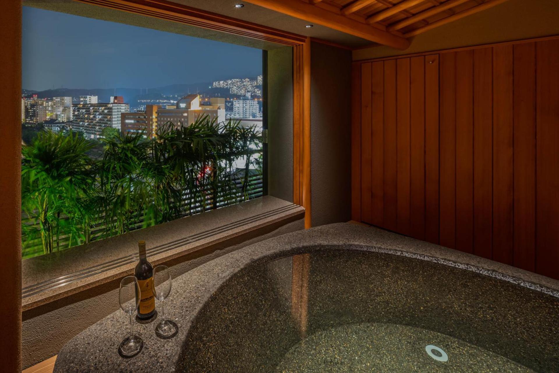 Hotel Wakamizu Такарадзука Экстерьер фото