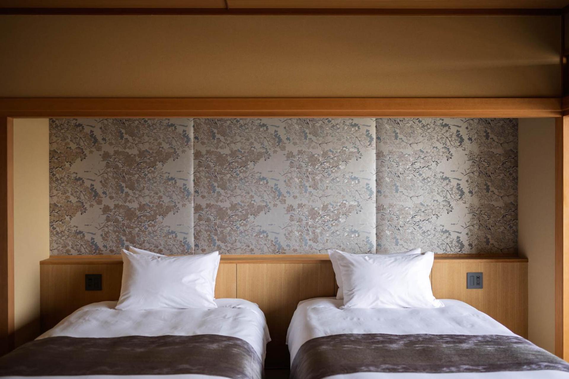 Hotel Wakamizu Такарадзука Экстерьер фото